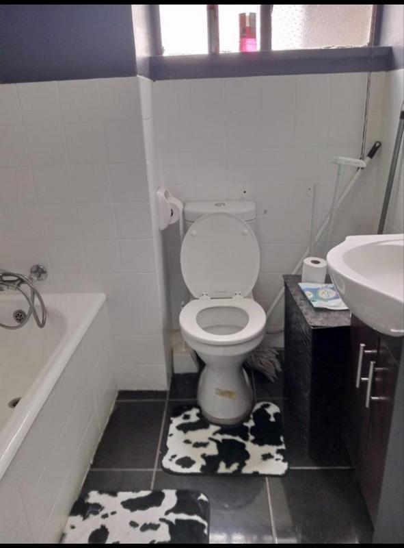 1 Bedroom Property for Sale in Germiston South Gauteng