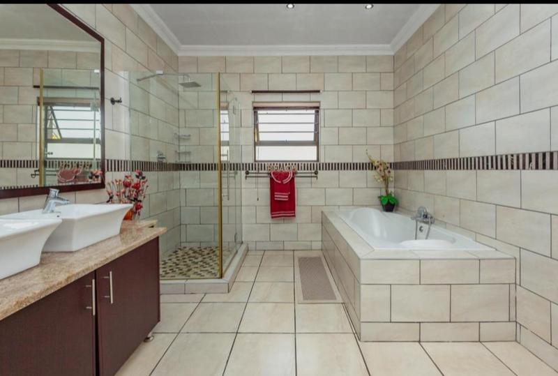 6 Bedroom Property for Sale in Lambton Gauteng