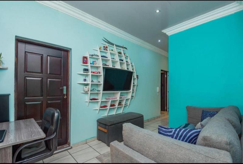 6 Bedroom Property for Sale in Lambton Gauteng