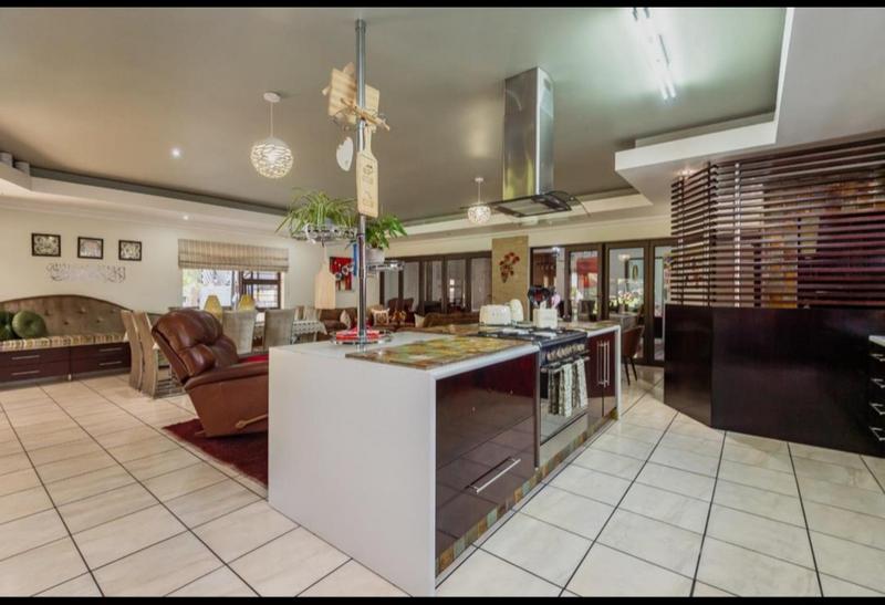 6 Bedroom Property for Sale in Lambton Gauteng