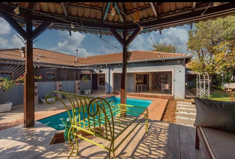 6 Bedroom Property for Sale in Lambton Gauteng