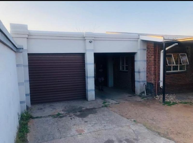 11 Bedroom Property for Sale in Tedstoneville Gauteng