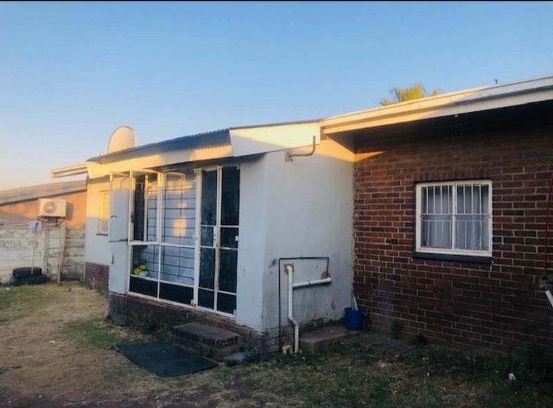 11 Bedroom Property for Sale in Tedstoneville Gauteng
