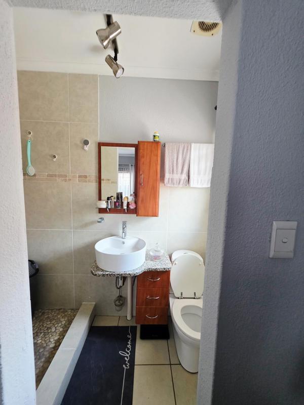 2 Bedroom Property for Sale in Pomona Gauteng