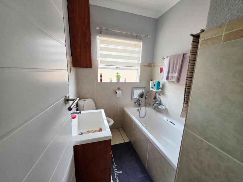 2 Bedroom Property for Sale in Pomona Gauteng