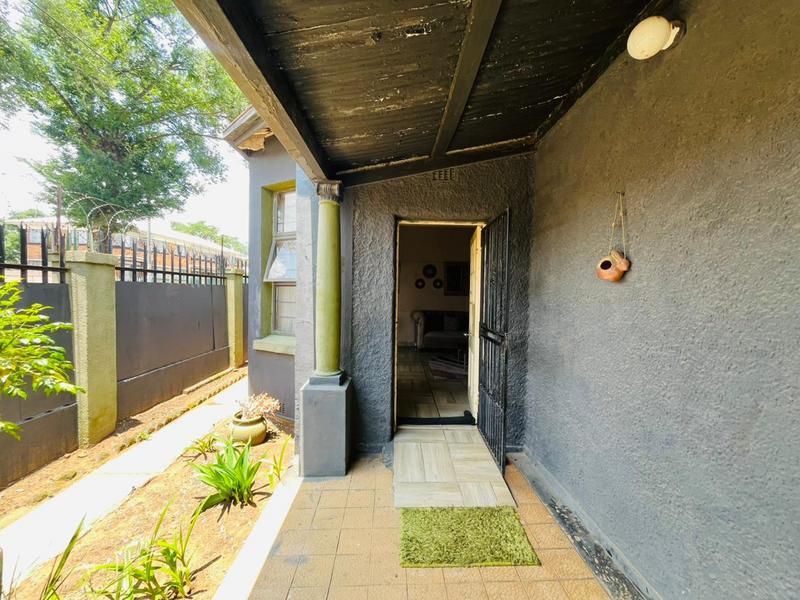 10 Bedroom Property for Sale in Kenilworth Gauteng