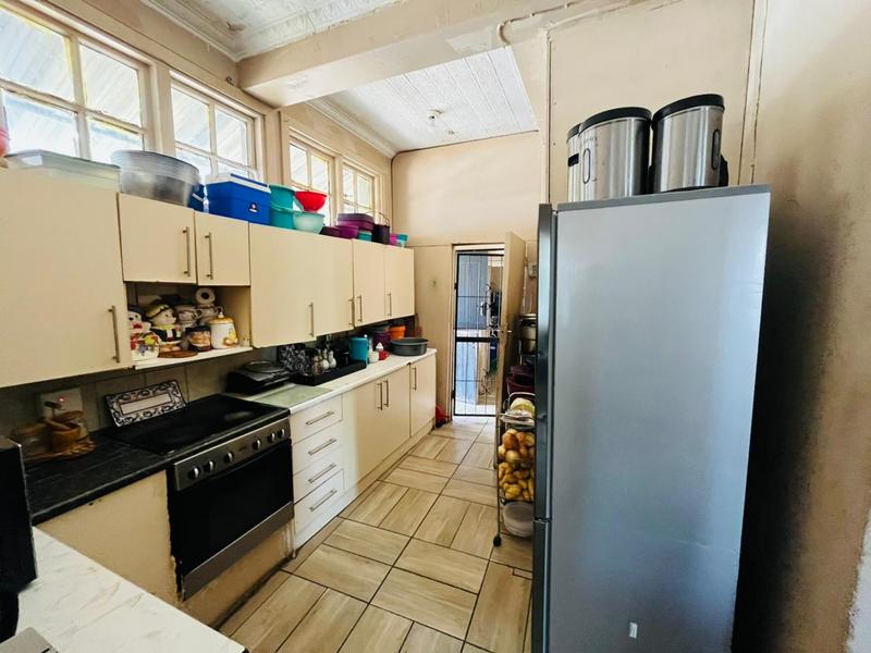 10 Bedroom Property for Sale in Kenilworth Gauteng