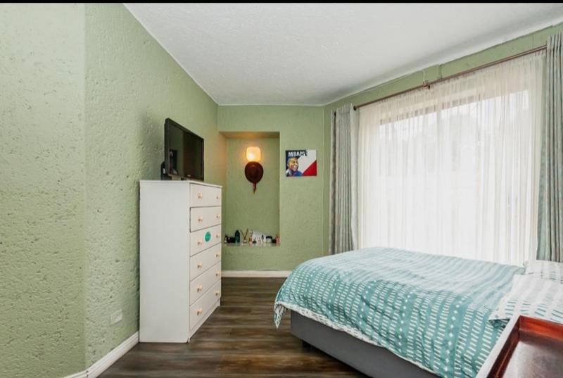 3 Bedroom Property for Sale in Observatory Gauteng