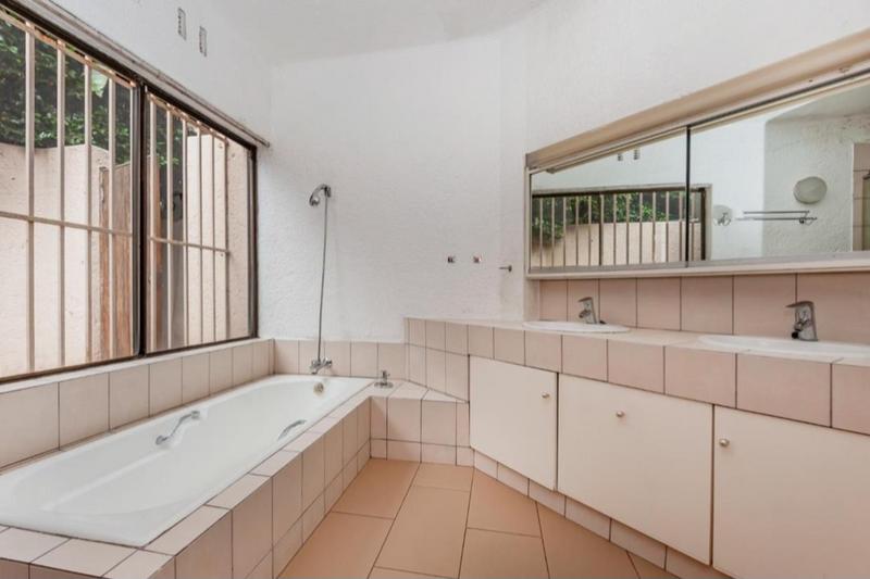 3 Bedroom Property for Sale in Observatory Gauteng