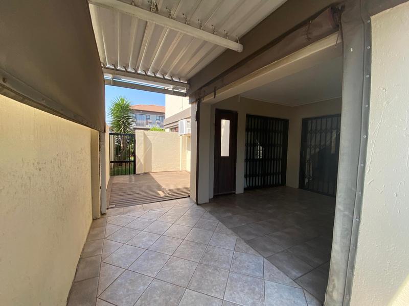 To Let 3 Bedroom Property for Rent in Glen Marais Gauteng