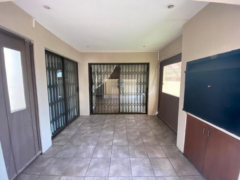 To Let 3 Bedroom Property for Rent in Glen Marais Gauteng