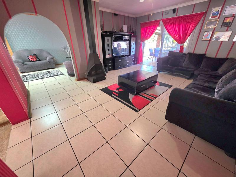 4 Bedroom Property for Sale in Freeway Park Gauteng