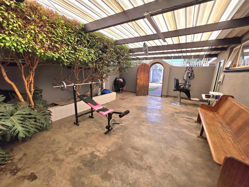 4 Bedroom Property for Sale in Freeway Park Gauteng