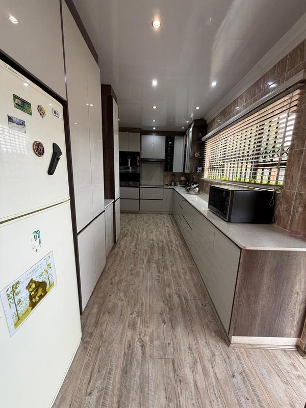 4 Bedroom Property for Sale in Sunair Park Gauteng