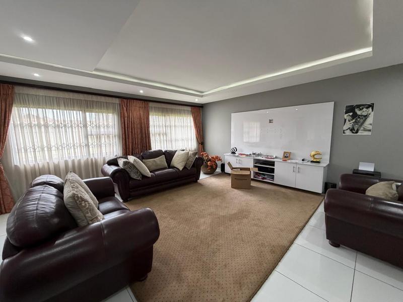 4 Bedroom Property for Sale in Sunair Park Gauteng