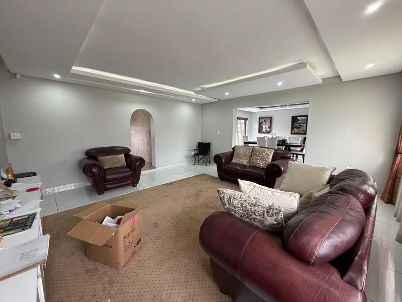 4 Bedroom Property for Sale in Sunair Park Gauteng