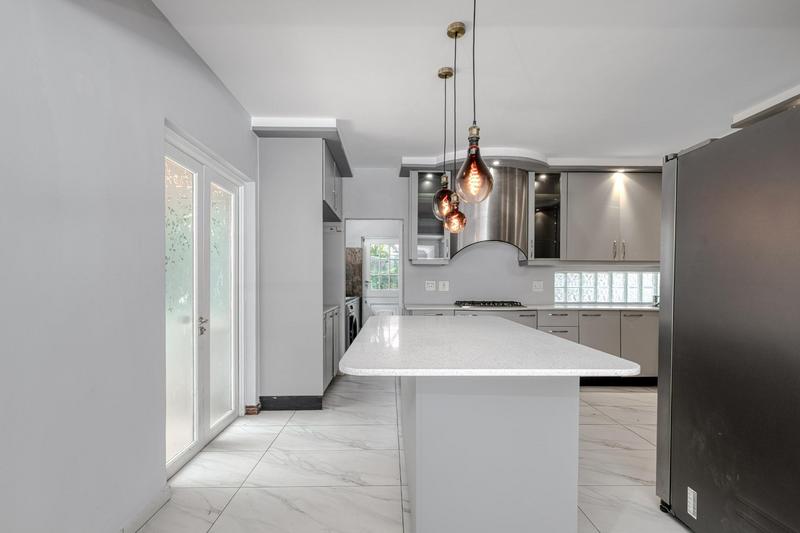 To Let 5 Bedroom Property for Rent in Dainfern Golf Estate Gauteng