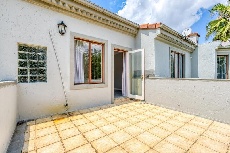 To Let 5 Bedroom Property for Rent in Dainfern Golf Estate Gauteng