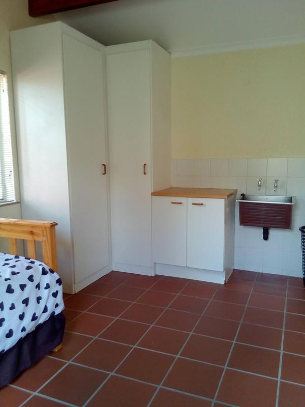 To Let 1 Bedroom Property for Rent in Vorna Valley Gauteng