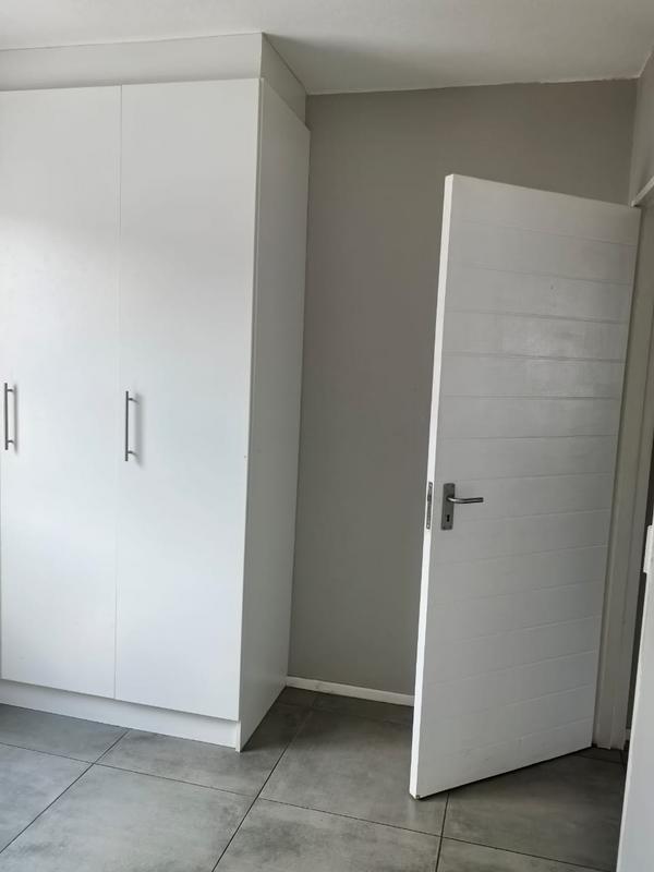 To Let 2 Bedroom Property for Rent in Noordwyk Gauteng