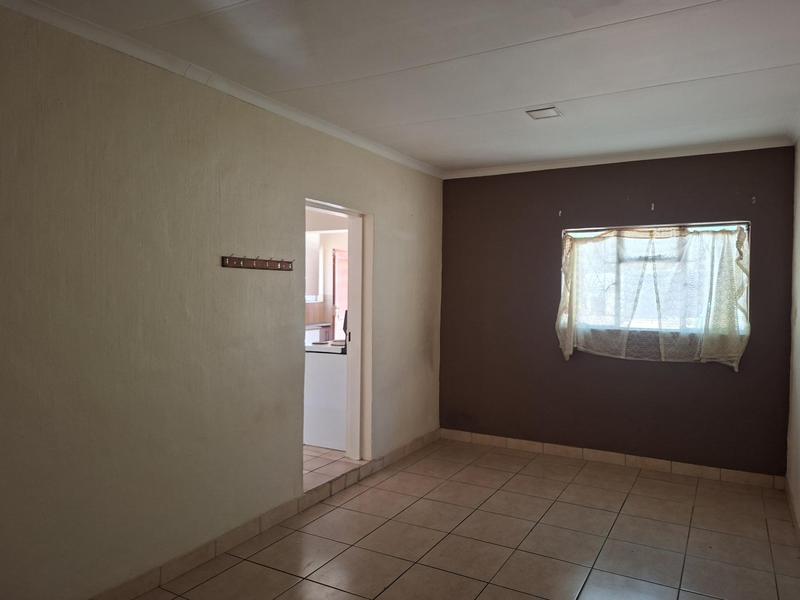 2 Bedroom Property for Sale in Birch Acres Gauteng