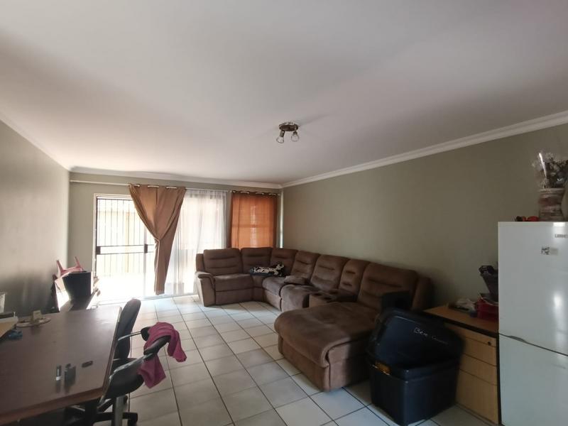 To Let 2 Bedroom Property for Rent in Selection Park Gauteng