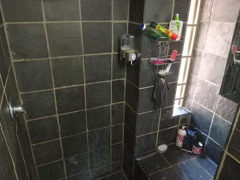 4 Bedroom Property for Sale in Eldoraigne Gauteng