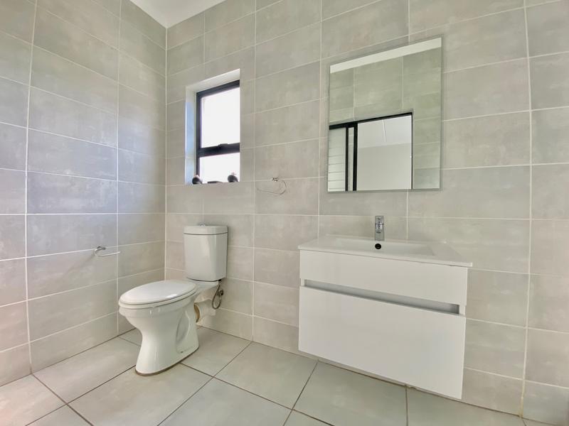 To Let 2 Bedroom Property for Rent in Crowthorne Gauteng