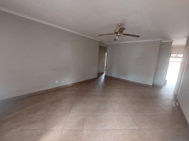 2 Bedroom Property for Sale in Greenhills Gauteng