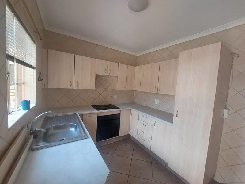 2 Bedroom Property for Sale in Greenhills Gauteng