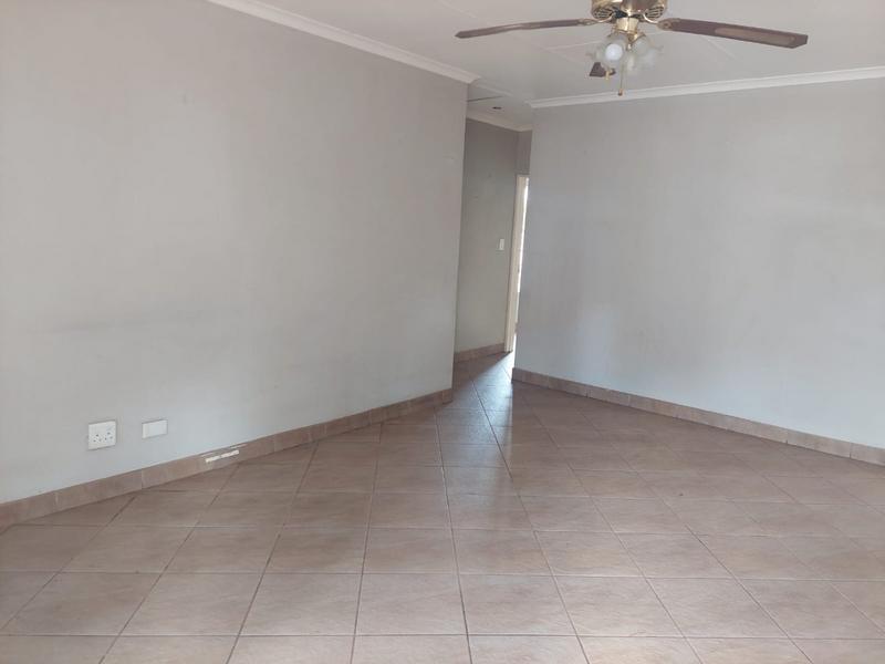 2 Bedroom Property for Sale in Greenhills Gauteng