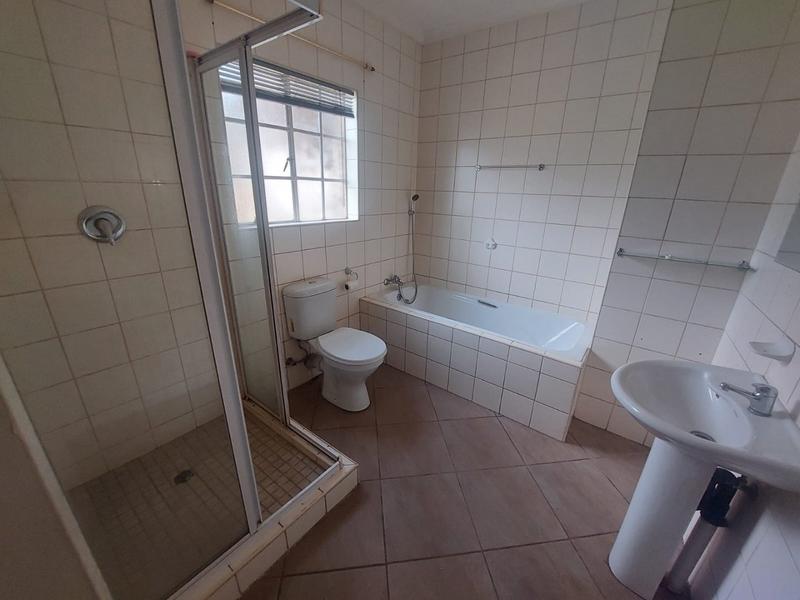 2 Bedroom Property for Sale in Greenhills Gauteng