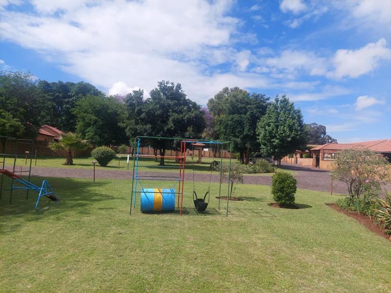 2 Bedroom Property for Sale in Greenhills Gauteng