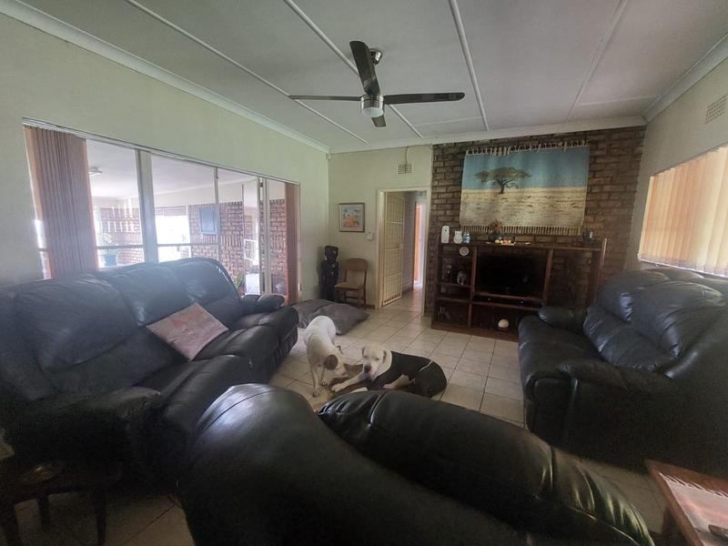 4 Bedroom Property for Sale in Randridge Ah Gauteng