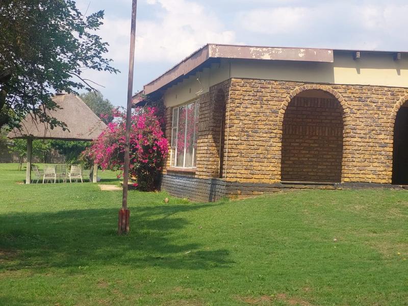 4 Bedroom Property for Sale in Randridge Ah Gauteng