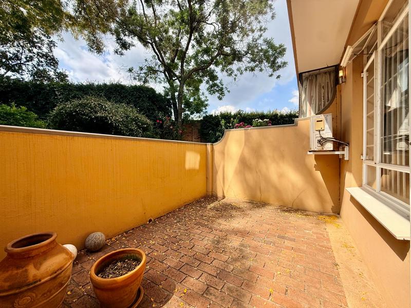 To Let 1 Bedroom Property for Rent in Sandown Gauteng