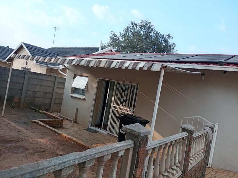 2 Bedroom Property for Sale in Norkem Park Gauteng
