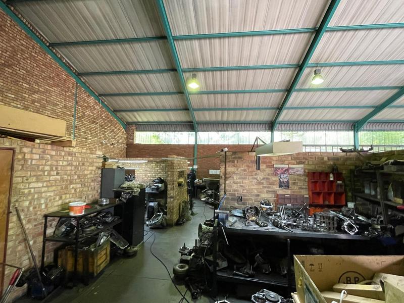 To Let commercial Property for Rent in Hennopspark Gauteng