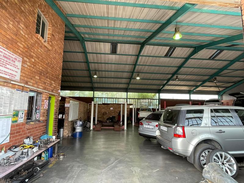 To Let commercial Property for Rent in Hennopspark Gauteng