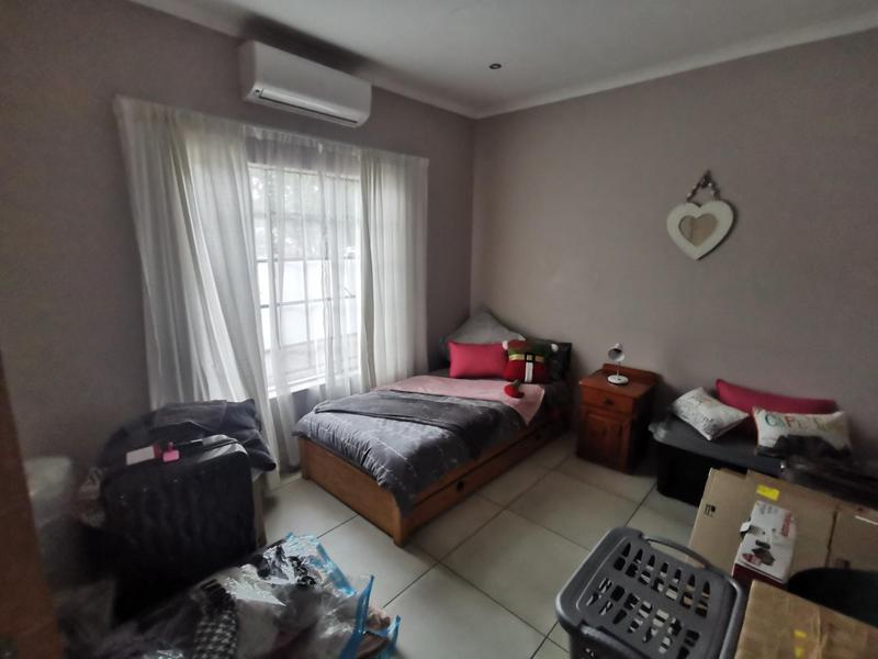 To Let 5 Bedroom Property for Rent in Wierda Park Gauteng