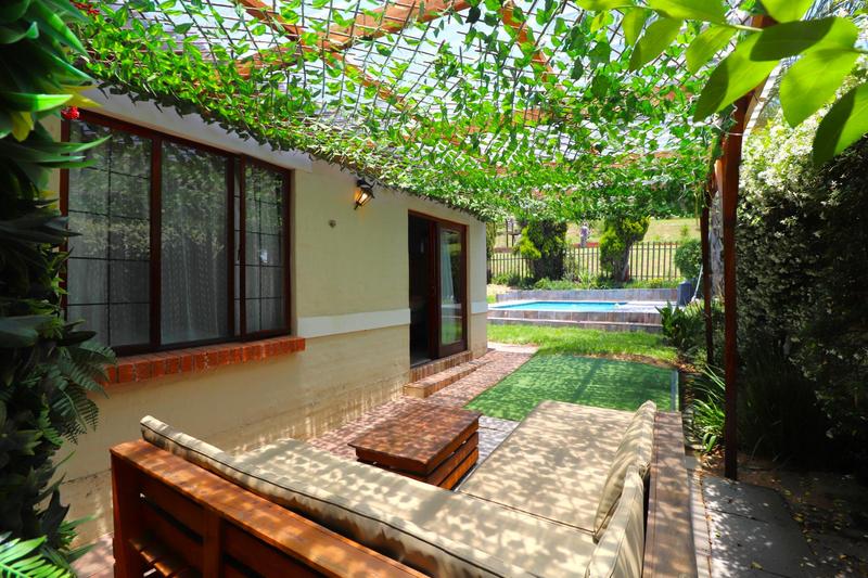 2 Bedroom Property for Sale in Waterford Estates Gauteng