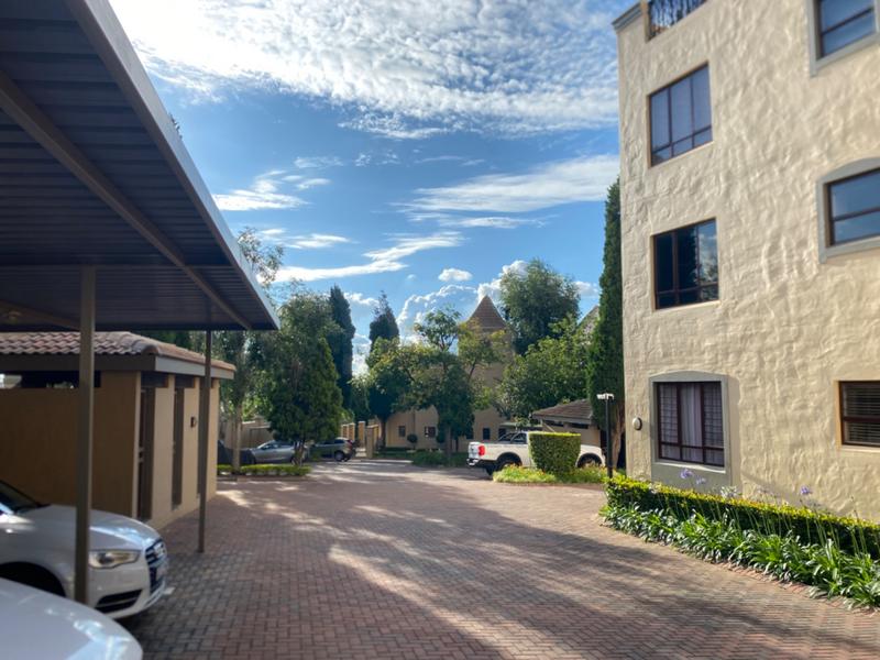 2 Bedroom Property for Sale in Fourways Gauteng