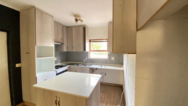 2 Bedroom Property for Sale in Fourways Gauteng