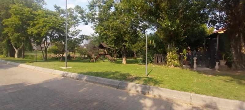 To Let 2 Bedroom Property for Rent in North Riding Gauteng