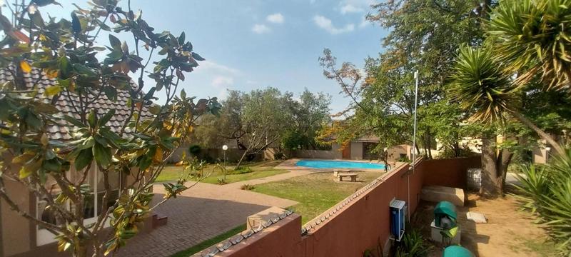 To Let 2 Bedroom Property for Rent in North Riding Gauteng