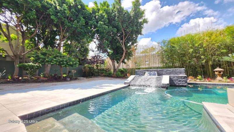 To Let 5 Bedroom Property for Rent in Sandhurst Gauteng