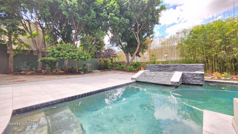 To Let 5 Bedroom Property for Rent in Sandhurst Gauteng