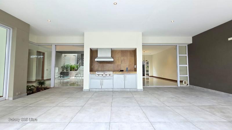 To Let 5 Bedroom Property for Rent in Sandhurst Gauteng