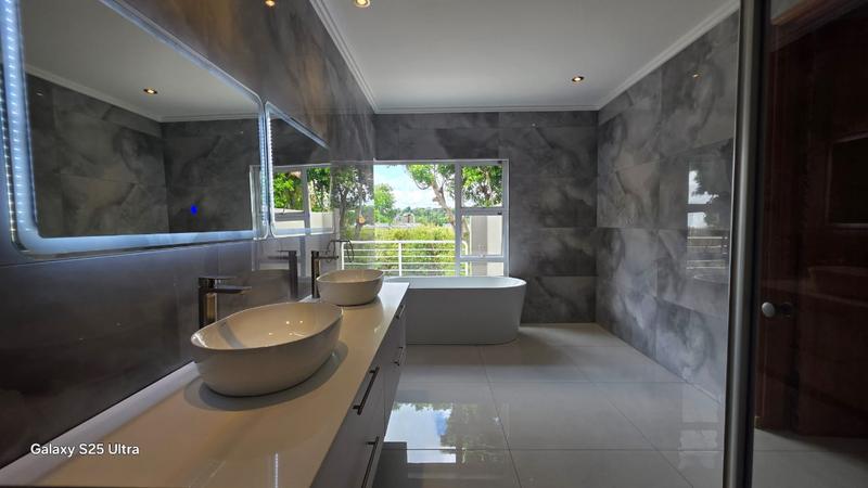 To Let 5 Bedroom Property for Rent in Sandhurst Gauteng