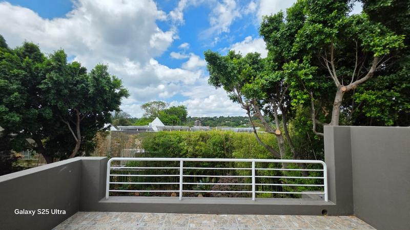 To Let 5 Bedroom Property for Rent in Sandhurst Gauteng